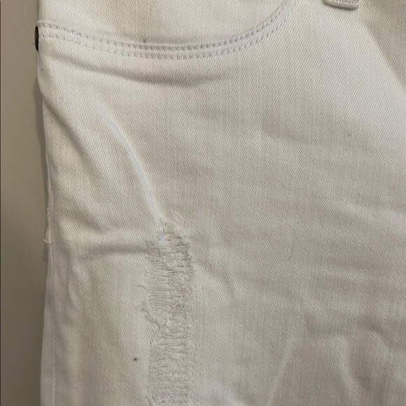 Women's White Jeans - Picture 5 of 5